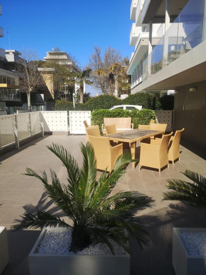 Appartamenti Smart A 30M Da Viale Dante E 100M Dal Mare Riccione Kültér fotó